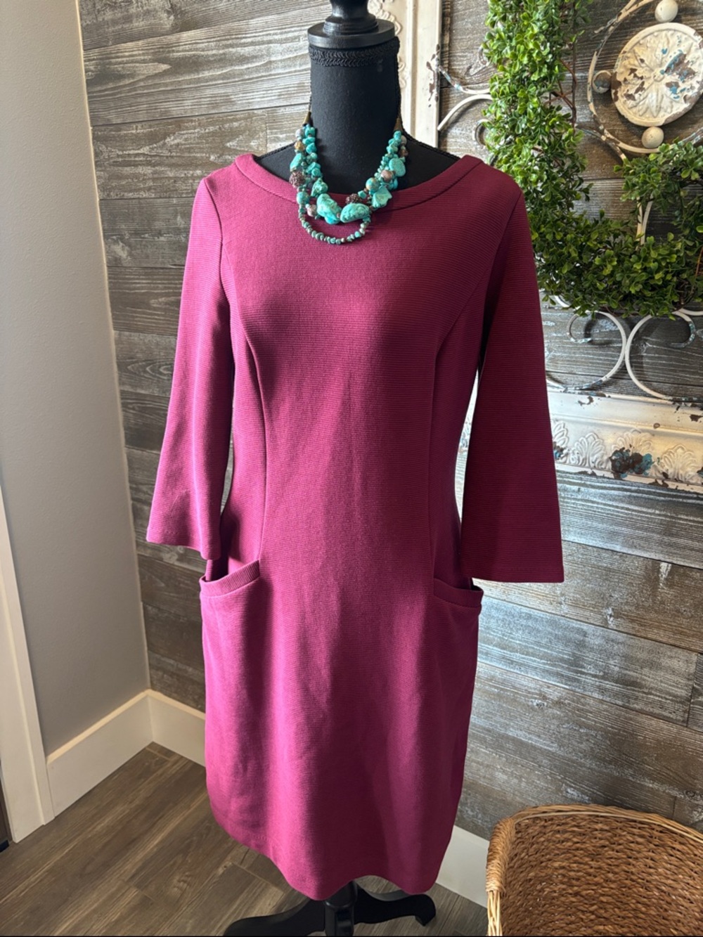 Boden (Size 6) Women's Boatneck Knit Pocket Dress in Berry